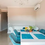 Naxos Glamour With Terrace, Parking And Etna View Appartement *