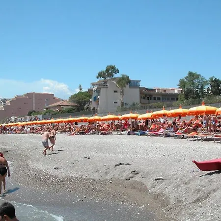 Naxos Glamour With Terrace, Parking And Etna View شقة جيارديني ناكسوس